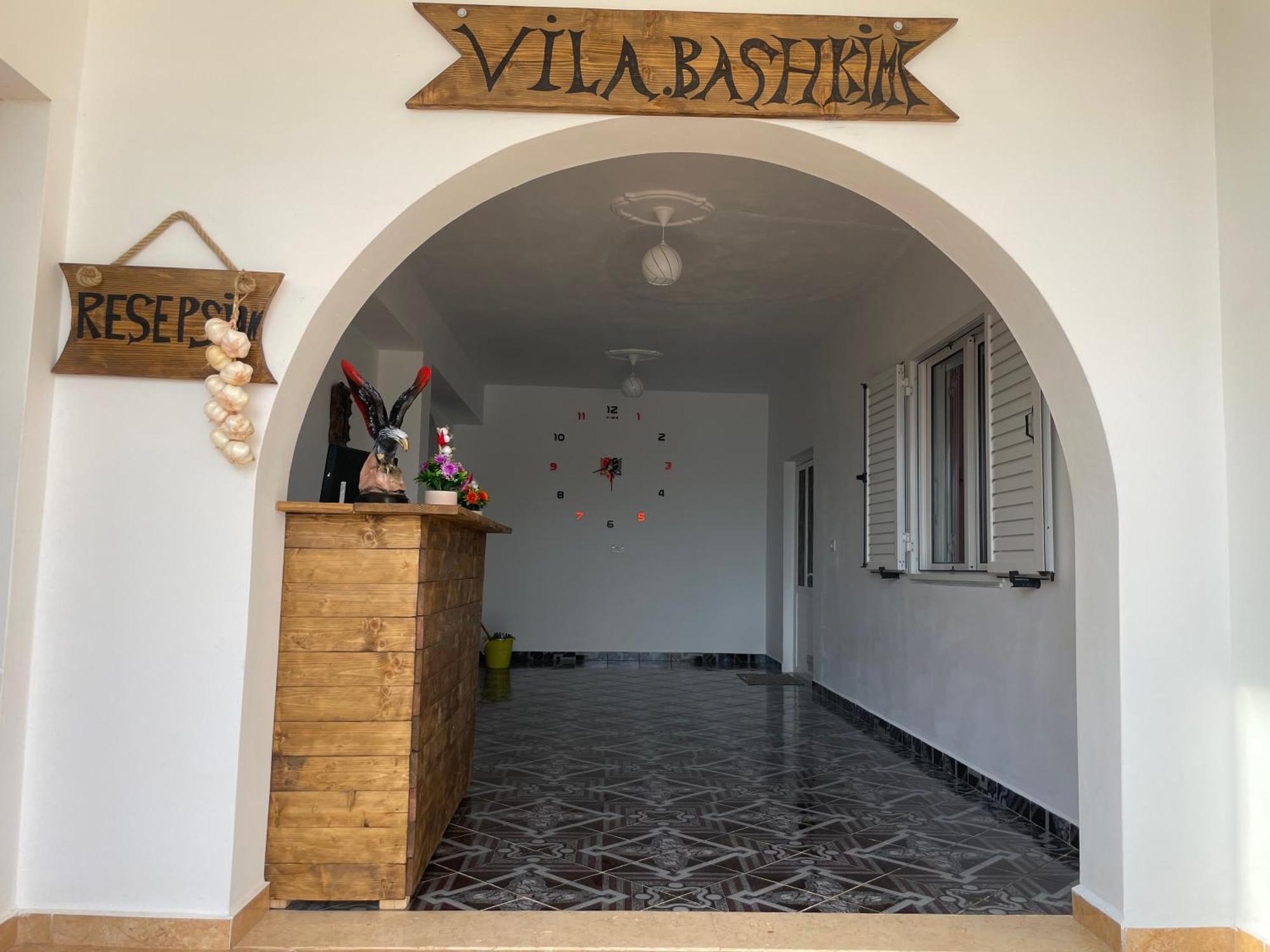 Vila Bashkim クサミル エクステリア 写真