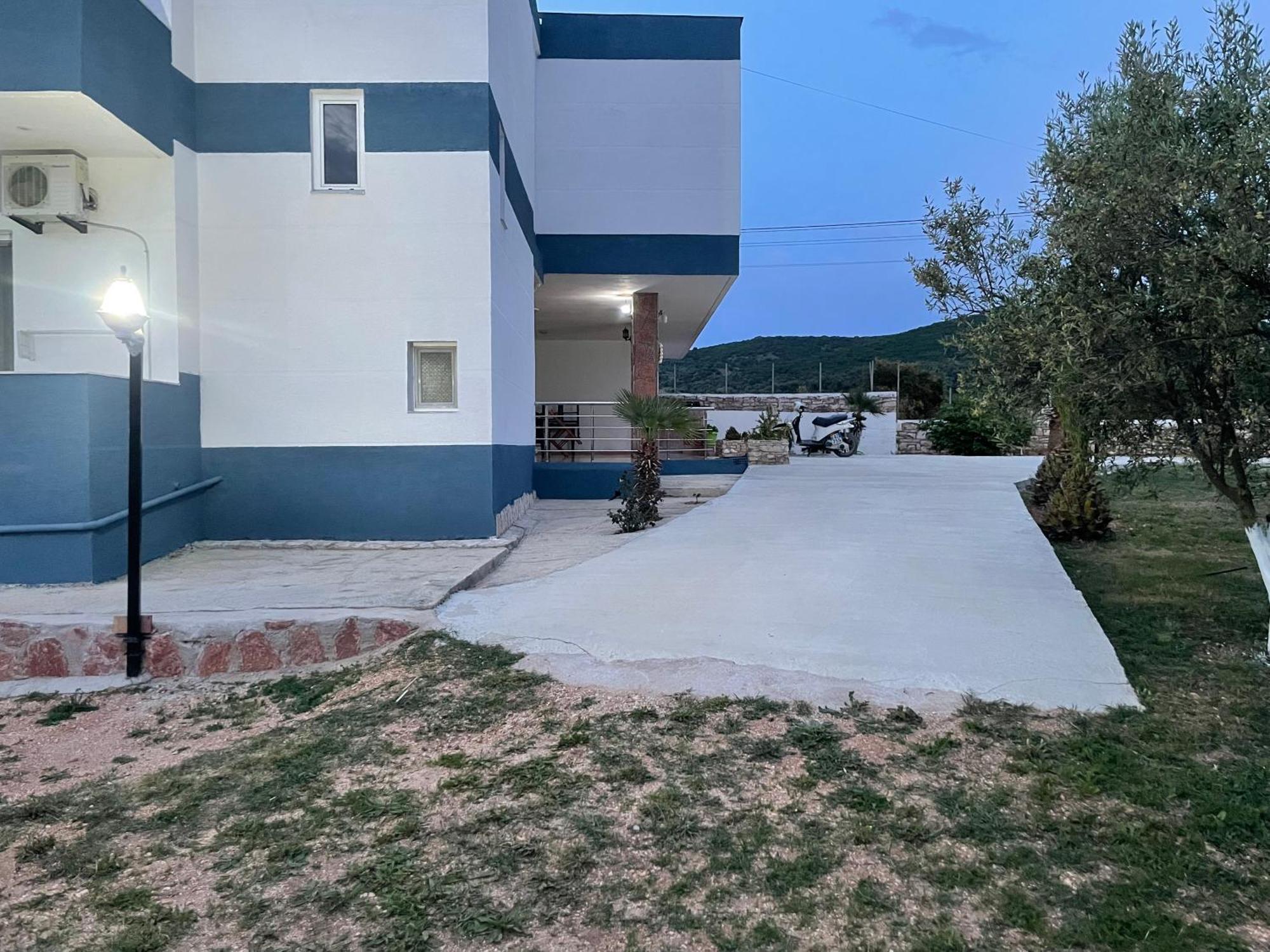Vila Bashkim クサミル エクステリア 写真