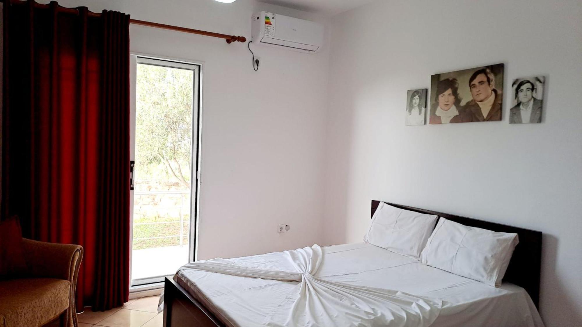 Vila Bashkim クサミル 部屋 写真